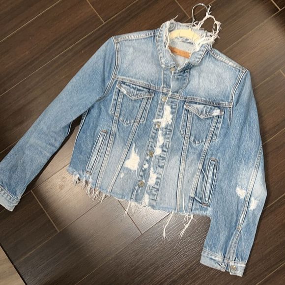 GRLFRND Cara Cropped Denim Jacket, Medium - Picture 5 of 10